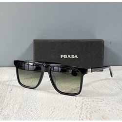 Prada Güneş Gözlüğü