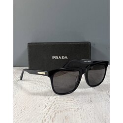 Prada Güneş Gözlüğü