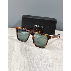 Prada Güneş Gözlüğü
