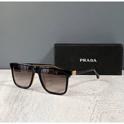 Prada Güneş Gözlüğü