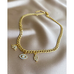 Üç Charmlı Choker