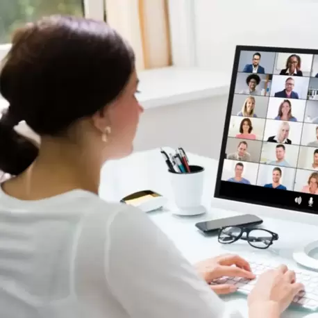 Zirvede Kadın Var  Online Katılımı