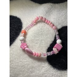 pembe bileklik
