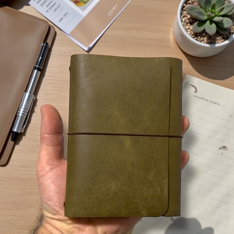 Deri Defter Kılıfı, A6 Boyut, 3 Lastikli, Minimalist Tasarım, Olive