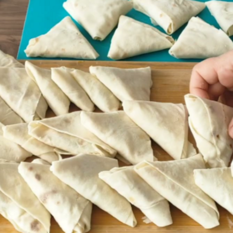 Pişmemiş Muska Börek- Ispanaklı/Peynirli/Patatesli Kg