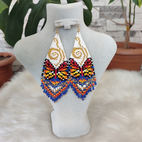 KELEBEK DESEN KUM BONCUK KÜPE