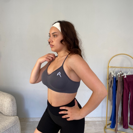 Oner active gri çapraz ipli Bra pedli modeldir 