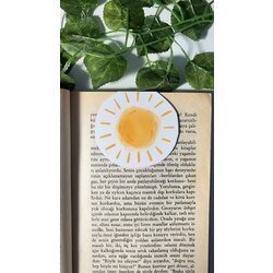 Güneş mıknatıslı kitap ayracı