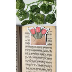 Pembe lale mıknatıslı kitap ayracı, Lamine edilmiştir, Parlak ve sert yapı, El yapımı
