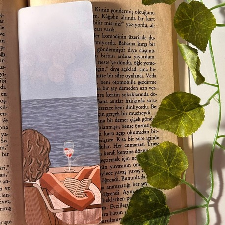 Balkon ve kitap temalı kitap ayracı