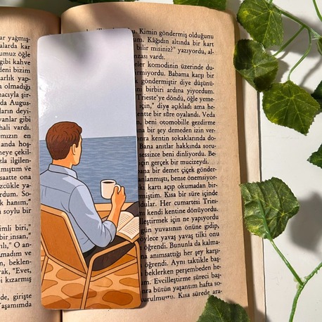 Kitap Okuyan Erkek Kitap Ayracı 5 X 15 Cm Pvc Kaplama Parlak Ve Sert Yapı El Yapımı Bookmark
