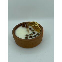 Güveçte Şömine sesli kış mumu 