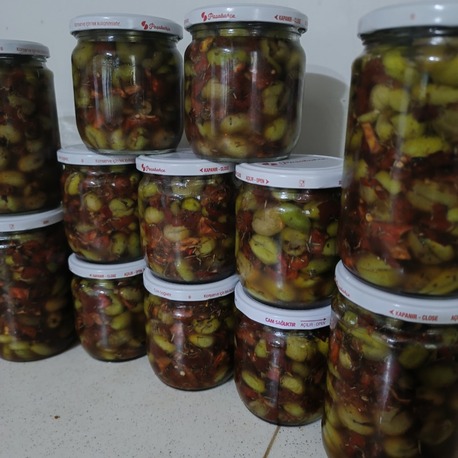 Zeytin salatası (350 gr)