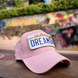 CALIFORNIA DREAMIN Stickerlı Şapka