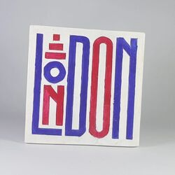 London... Ahsap el boyama duvar süsü