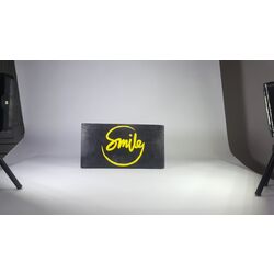 Smily... El yapımı, el boyaması...Masif ahşap duvar süsü..
