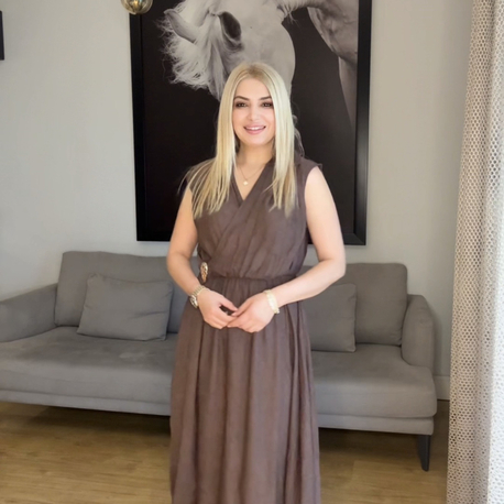 Yakalı elbise