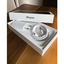 iPhone 5W Adaptör ve Lightning Şarj Kablosu Seti