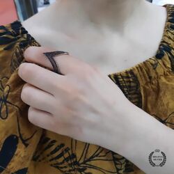 Rose Gümüş Onix Taşlı Çift V Yüzük