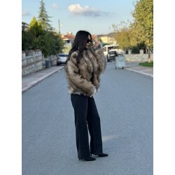 Geçiş detaylı kürk 