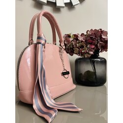 Brigitte Toz Pembe