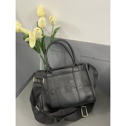 THE TOTE BAG