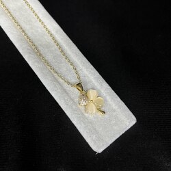 Zirkon Taşlı Yonca Çelik Kolye