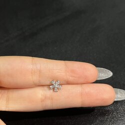 Beş Yaprak Çiçek Çelik Piercing 