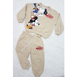 Zara model, Mickey and friend Desenli, Bej rengi Eşofman Takımı