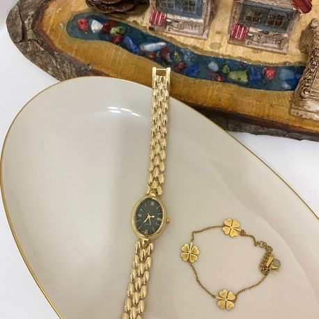 Oval Model Kadın Saat