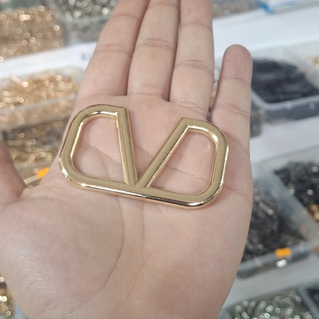 valentino V model plaka 