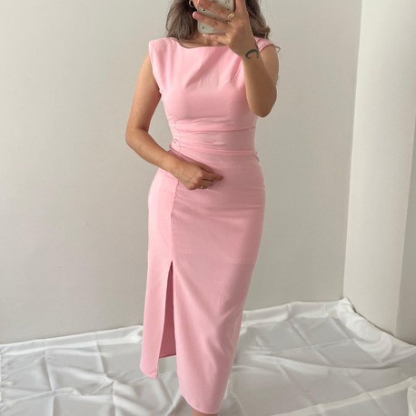 PEMBE YIRTMAÇLI VATKALI ELBİSE