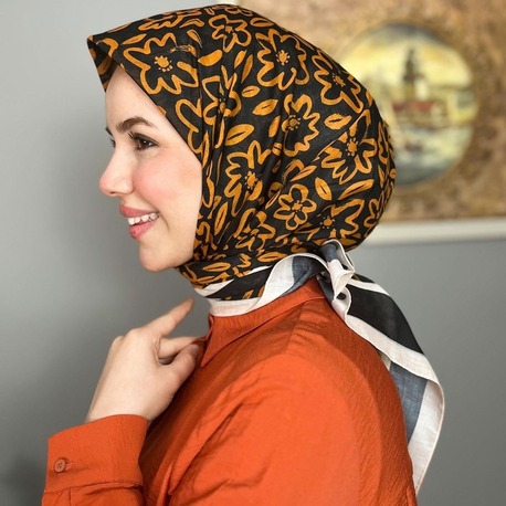 FRESH PAMUK SİYAH-TURUNCU SADE ÇİÇEK DESEN  EŞARP