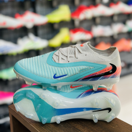 Yeni sezon Nike phantom GX elite Prof ⚽️