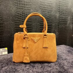 Prada Çanta 
