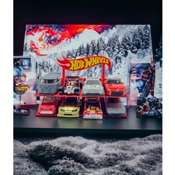 HOT WHEELS 8 Araçlık Sergileme Rafı (Araçlar Dahil Degildir)