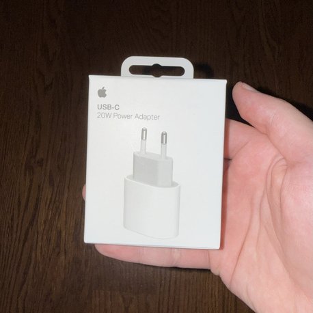 Apple 20W USB-C Hızlı Şarj Güç Adaptörü