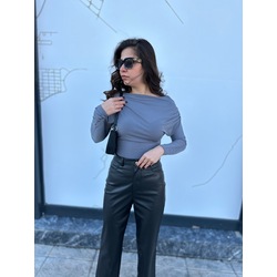 KAYIK YAKA LİKRALI DRAPELİ TASARIM BLUZ