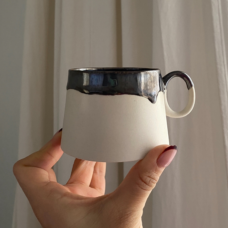 Metallic cup 