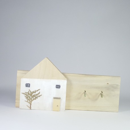 2 çengelli anahtarlık. 27x13x3 cm.