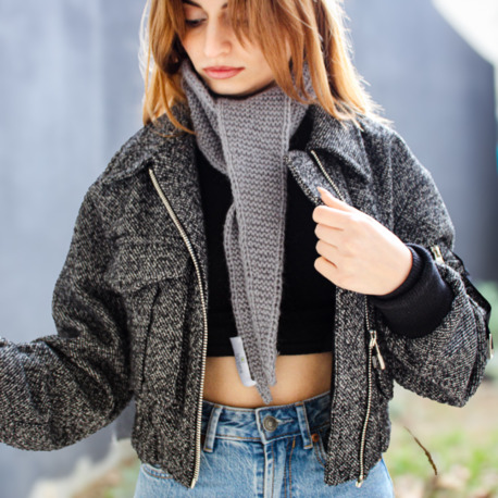 Örgü Gri Kruvasan Şal/ Knitted Croissant Wrap – Grey