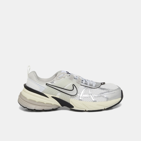 NIKE
V2K Run Beyaz Spor Ayakkabı