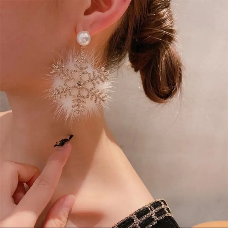 Crystal Snowflake Pearl Fur küpe