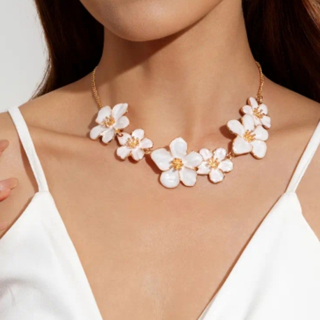 Blossom Elegance kolye