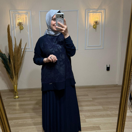 Bluzu sim detaylı etekli takım LACİVERT 