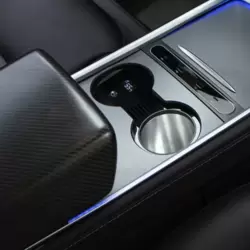 Tesla Model Y Bardak Sıcaklık Kontrol Sistemi, 4 Etkili Ayarda AMD Çip İle Kontrol