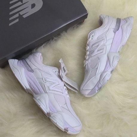 NEW BALANCE 9060 WHİTE