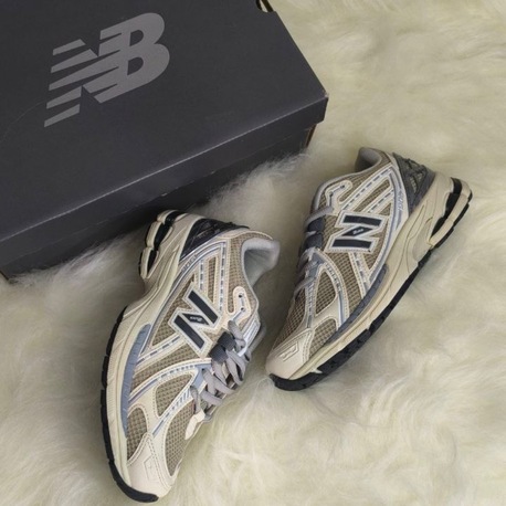 NEW BALANCE 1906 CREAM-ANTHRACİTE