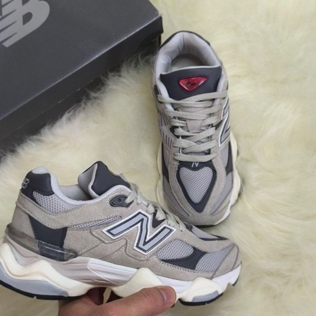 NEW BALANCE 9060 GRAY-ANTHRACİTE