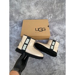 UGG KADIN BOT (KREM)